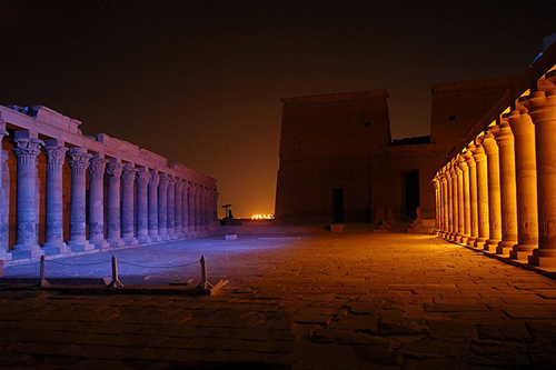 karnak temple at night