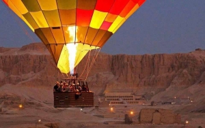 Hot Air Balloon Flight Over Luxor West Bank and Nile River