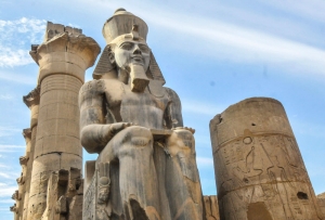 Full Day Tour to Best Monuments of Luxor&#039;s West Bank